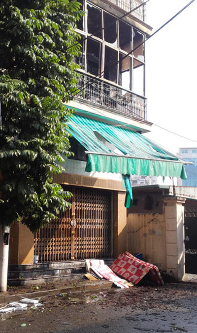 Cháy nhà 4 tầng, 1 người bại liệt tử vong